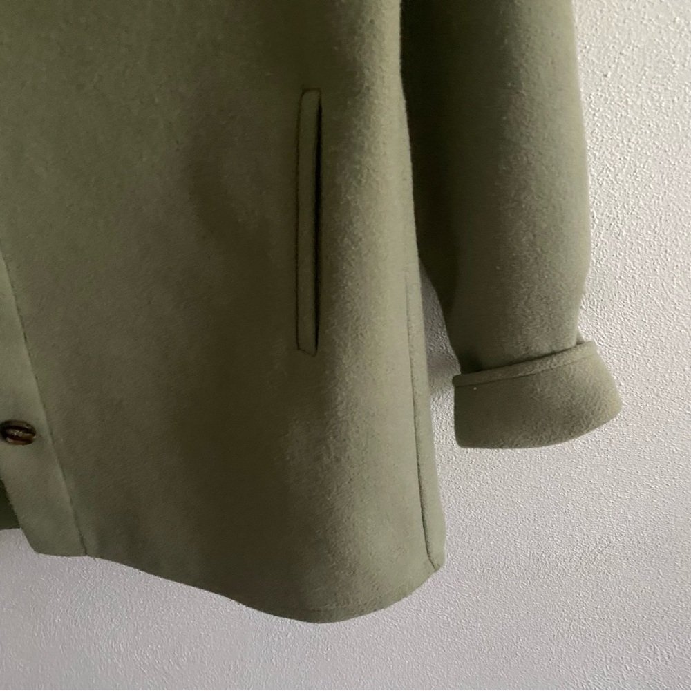 Forever 21 Green Oversized Shacket - Picture 8 of 11